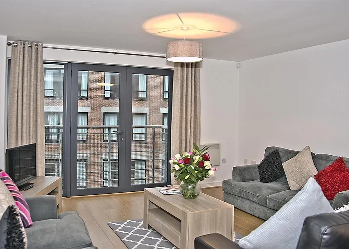 Base Serviced Apartments - Duke Street