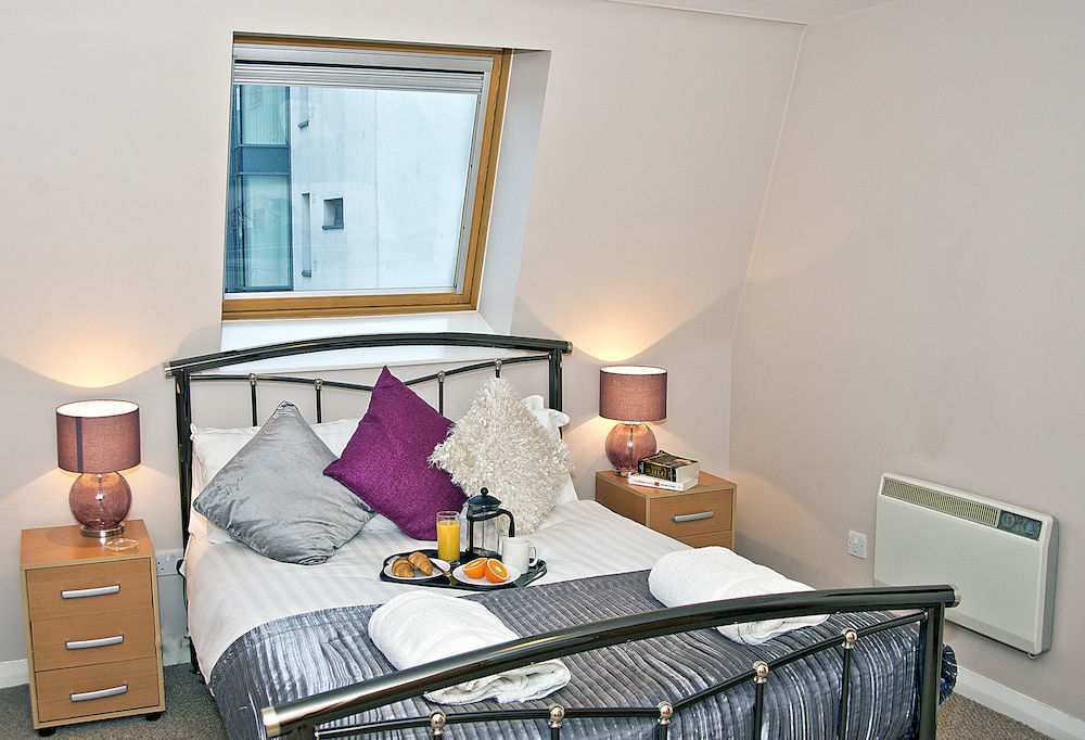 Base Serviced - Duke Street Hotel Liverpool