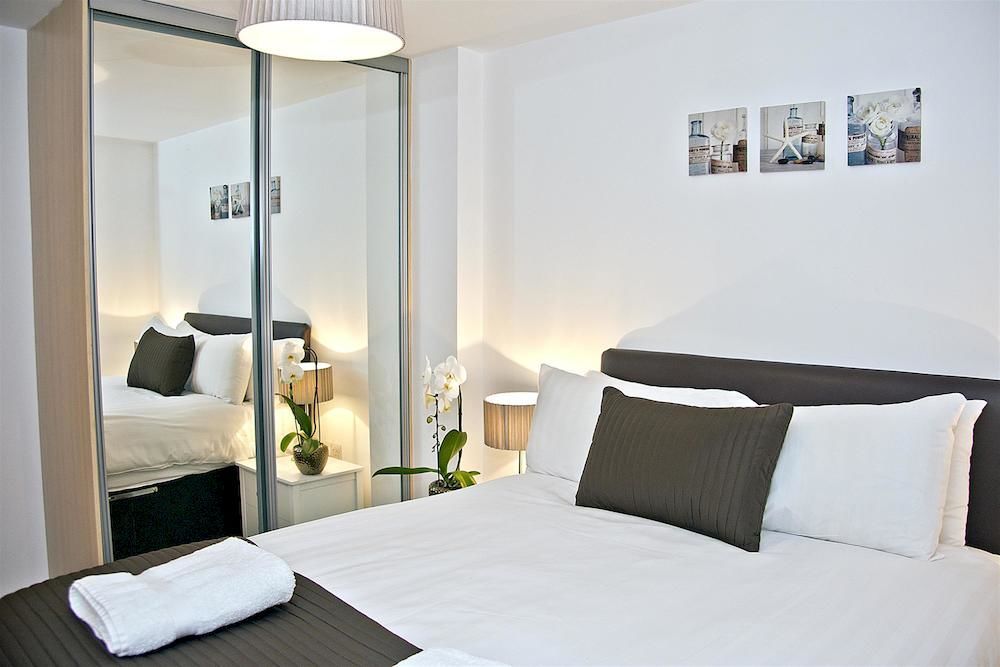 Base Serviced - Duke Street Hotel Liverpool