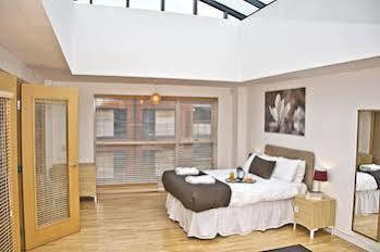 Hotel Base Serviced - Duke Street
