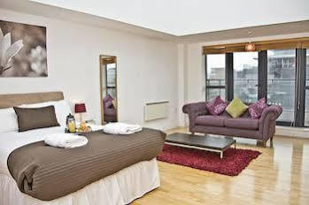 Hotel Base Serviced - Duke Street 3*