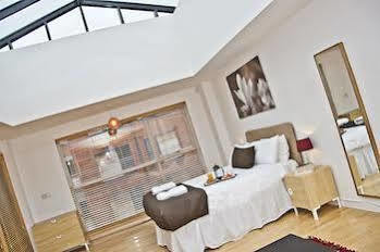 Hotel Base Serviced - Duke Street Liverpool