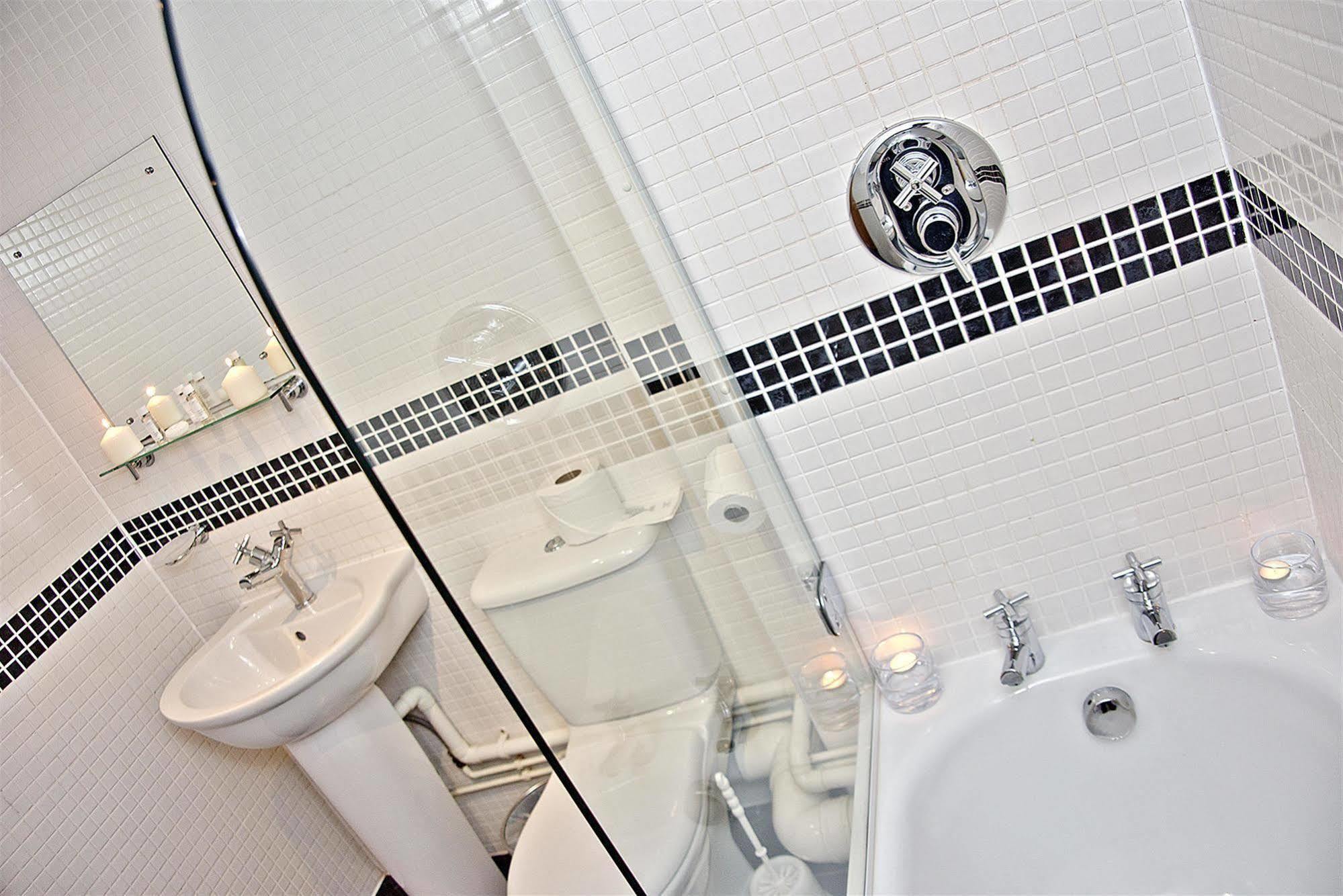 Base Serviced - Duke Street 3*