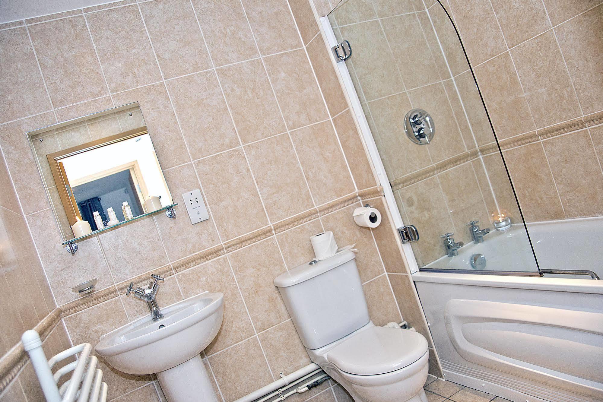 Base Serviced - Duke Street Hotel Liverpool