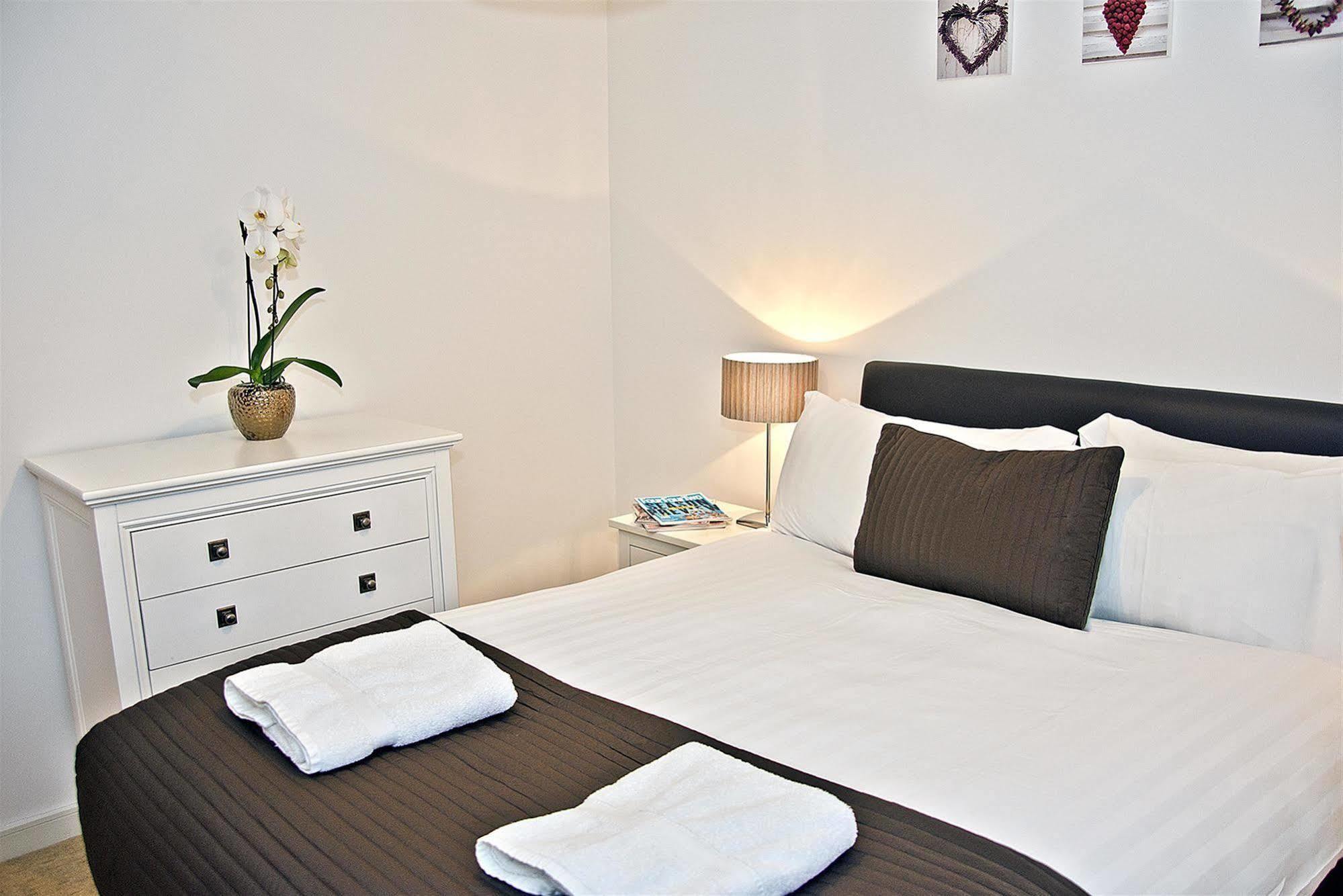 Hotel Base Serviced - Duke Street