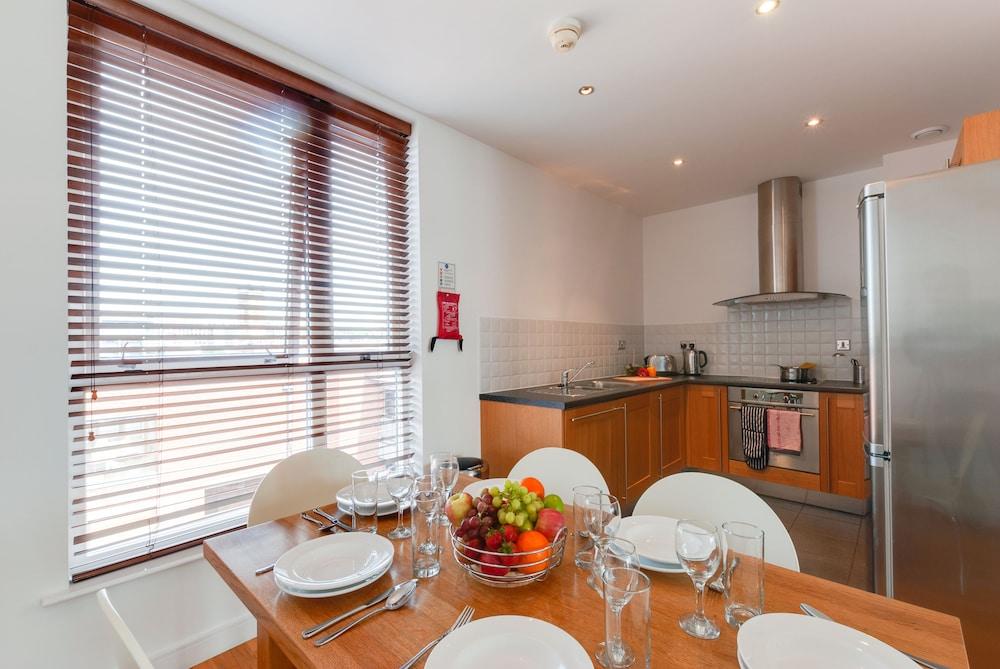 Base Serviced - Duke Street Hotel Liverpool