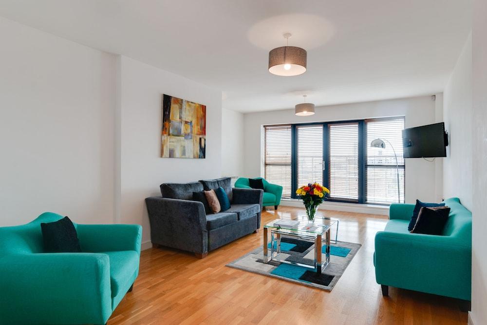 Base Serviced - Duke Street 3*